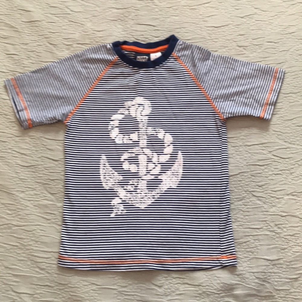 Just Max t-shirt size 6